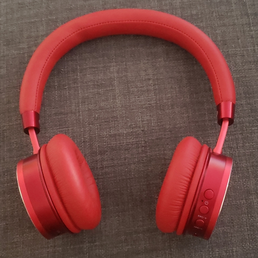 Bluetooth, Wireless headphones. Lightweight